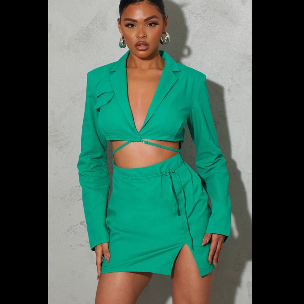 PLT Prettylittlething NWT Green Blazer Bodycon Dress cut-out long sleeve Size 10